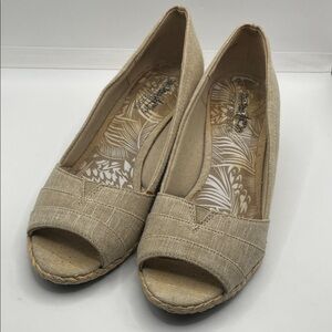 Coach and Four Women’s Khaki Peep Toe Espadrille Wedge Heel Canvas shoes